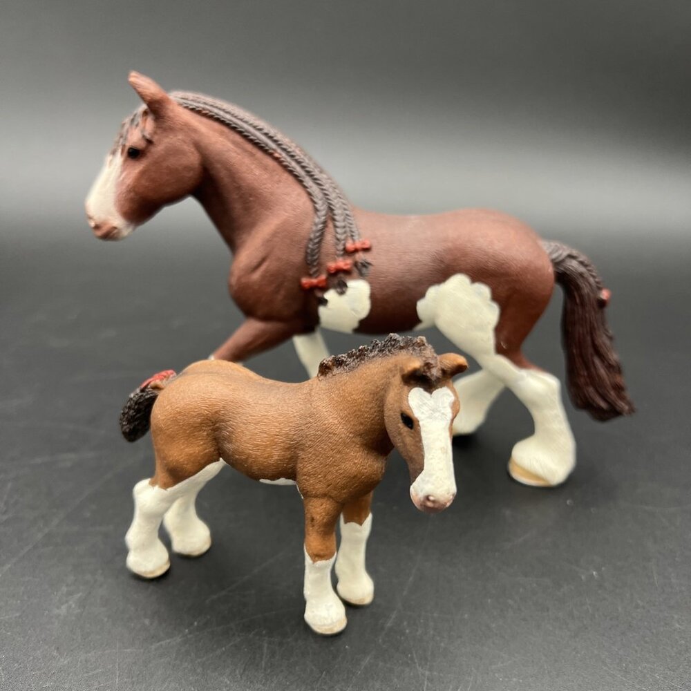 Schleich Clydesdale Mare & Foal Horse Figure 2015 Braided Mane Red Bows